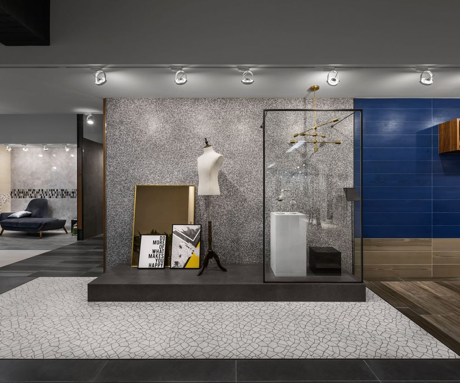 造型牆設計案例：冠軍居家生活館