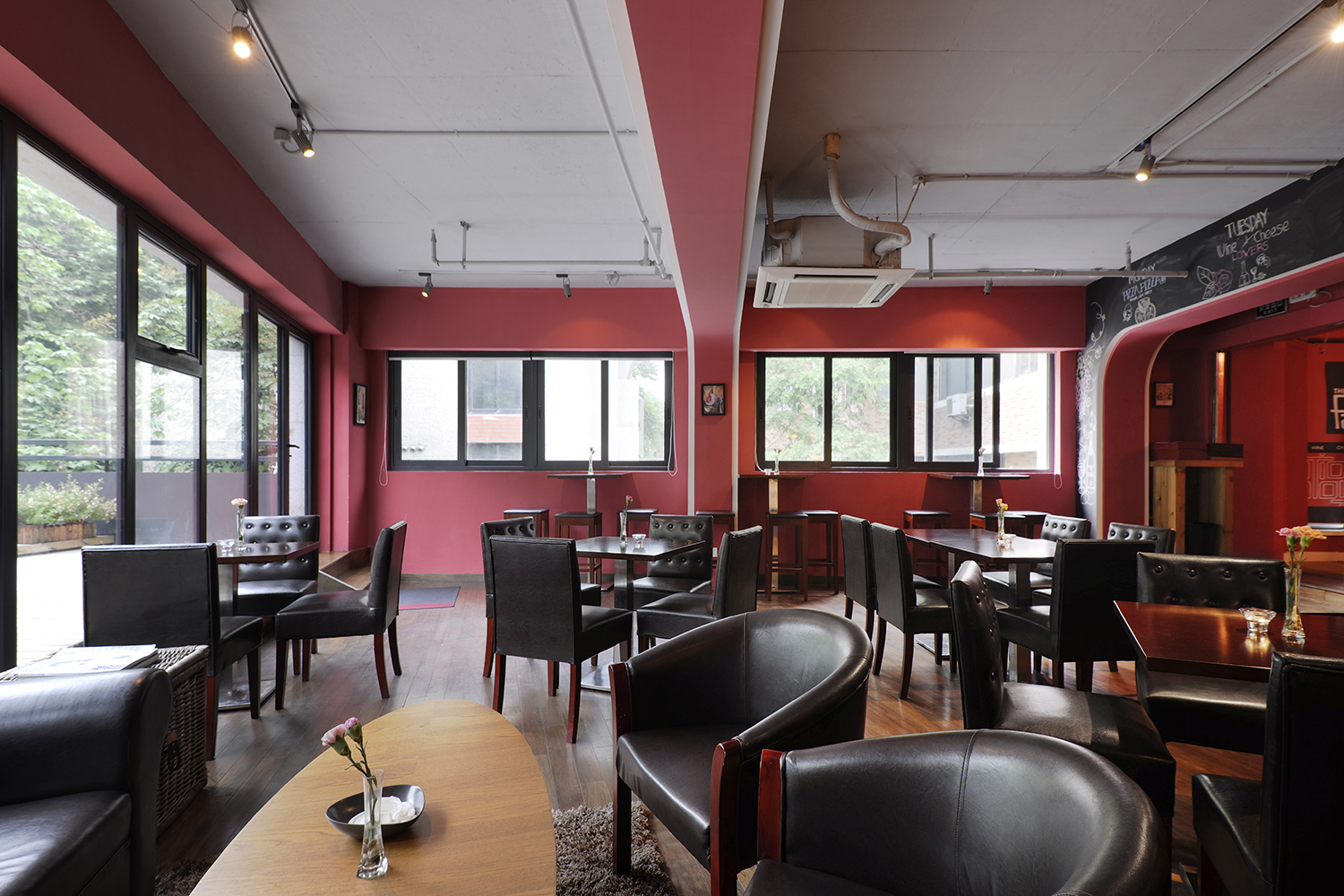 餐廳裝潢風格規劃:菲律賓的紅蟹屋在上海